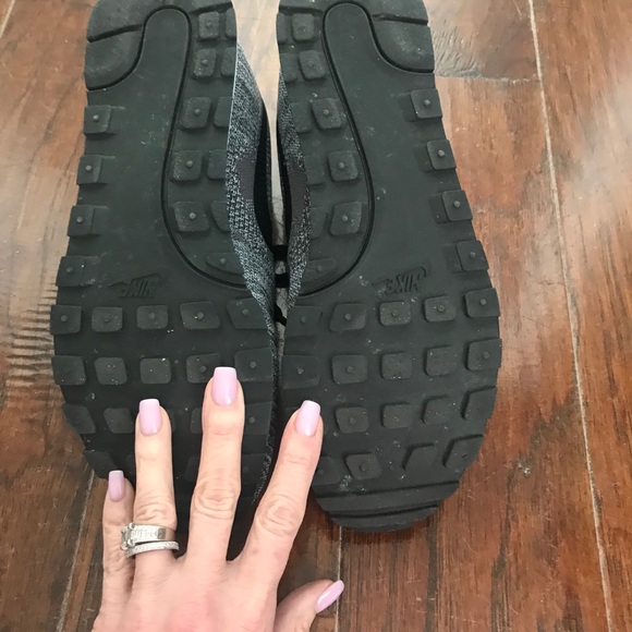 Nike workout shoes - Picture 3 of 6